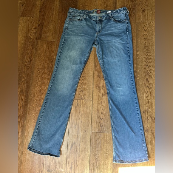 Arizona Jean Company Light Blue Boot Cut Jeans - Picture 1 of 5